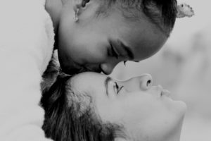 Beijo tem como sinônimo ósculo.