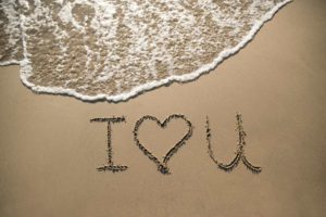 O amor é unilateral, não é recíproco.