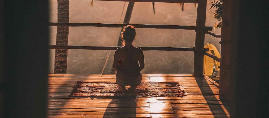 “Observe-se. E vá para o seu espaço sagrado.” Kundalini Ioga
