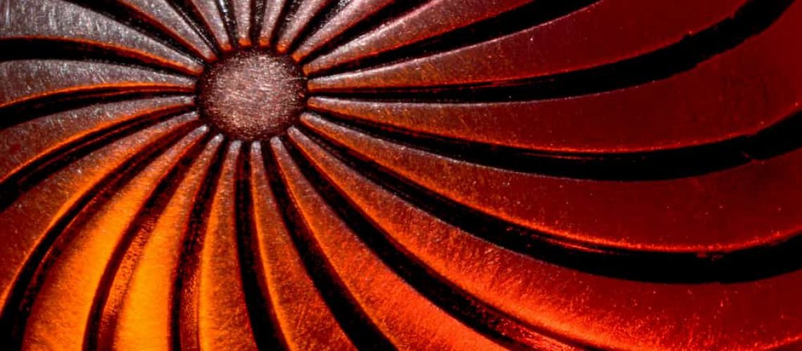 Despertar é sair do sono. Do latim, a palavra se origina de “expertus”, esperto, atento.