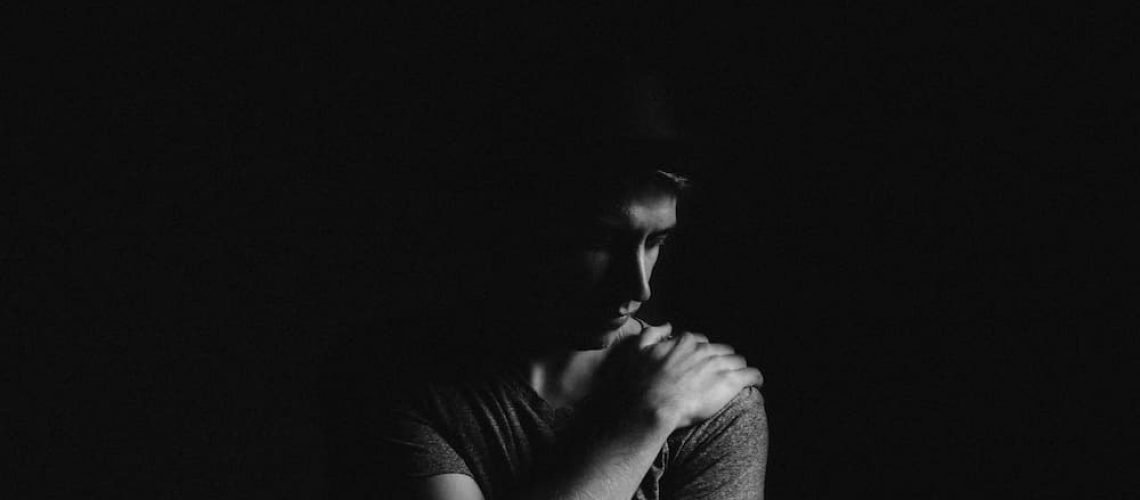 O remorso é um abatimento da consciência que percebe ter cometido um erro.
