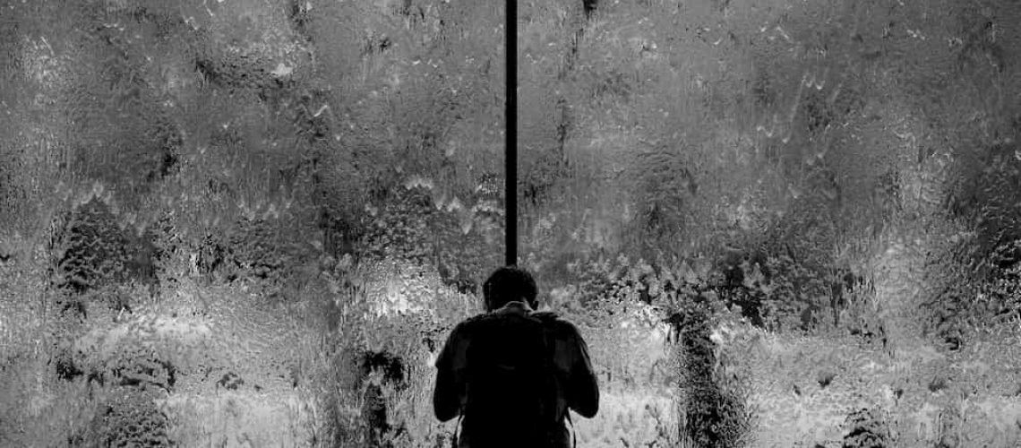 Desânimo pode ser sinônimo de depressão, tristeza profunda, melancolia.