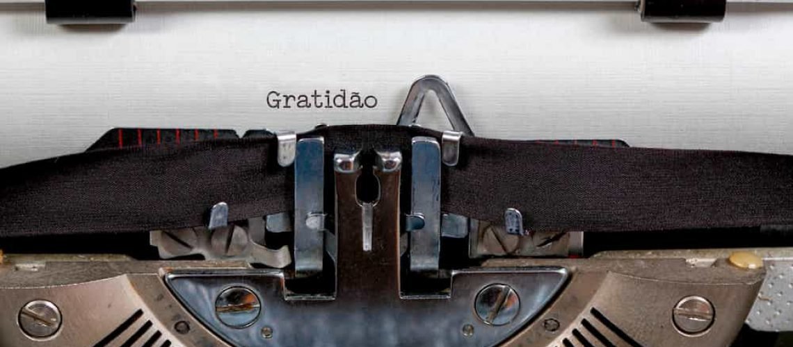 O silêncio valoriza a virtude da gratidão.